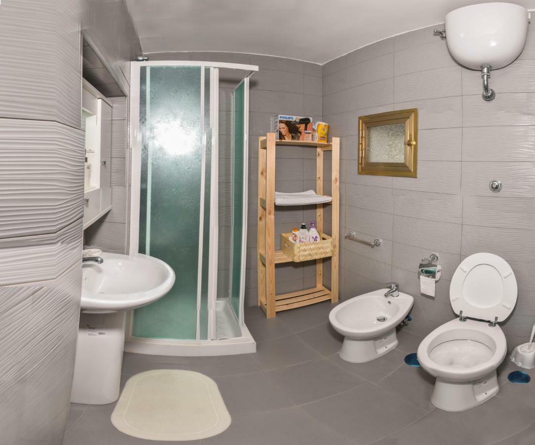 Casa Luna Наполи Екстериор снимка